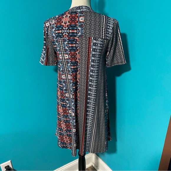 BCBGeneration M Multicolor Aztec Ikat Printed Short Sleeve Mini Swing Dress - Picture 3 of 5